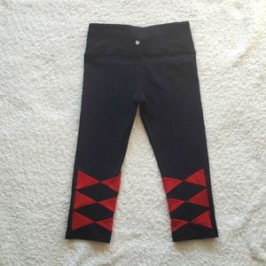 Strut This Bow Crop Leggings